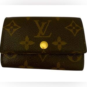 LOUIS VUITTON Monogram Multiple Key Holder